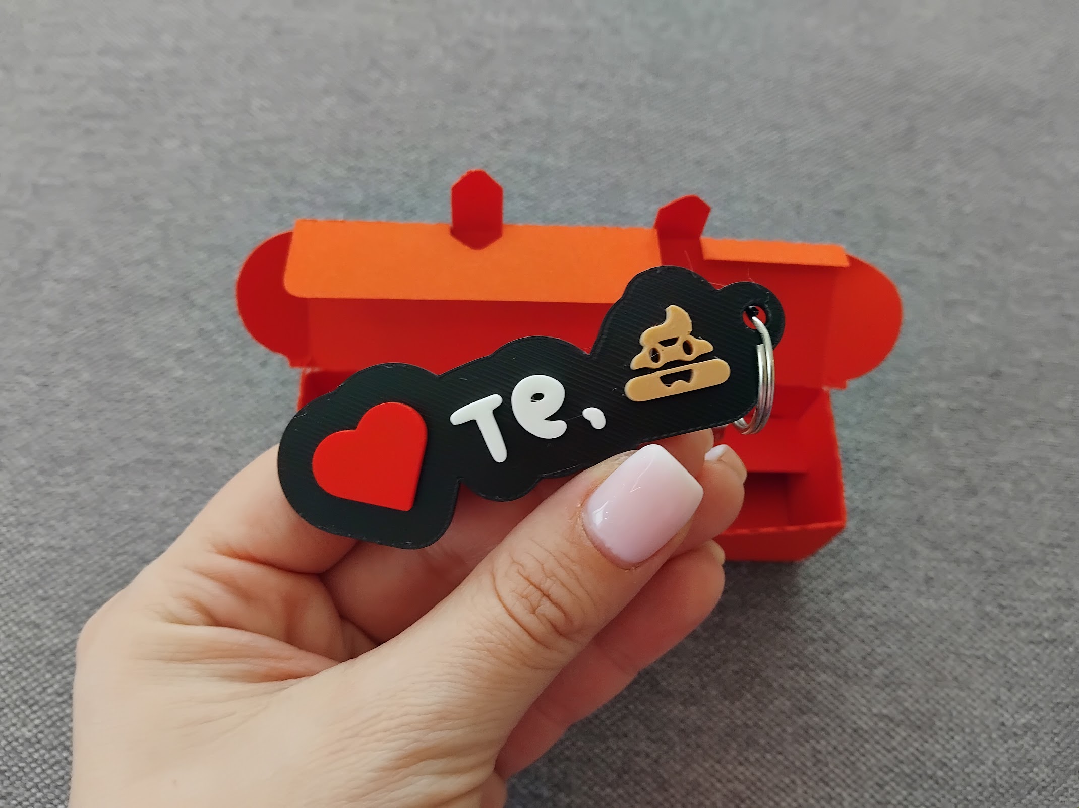 Ключодържател с текст и емоджи - Image 36